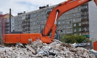 Вывоз строительного мусора с участка в Кохме недорого от 1524 руб. | 2Землекопа-Кхм